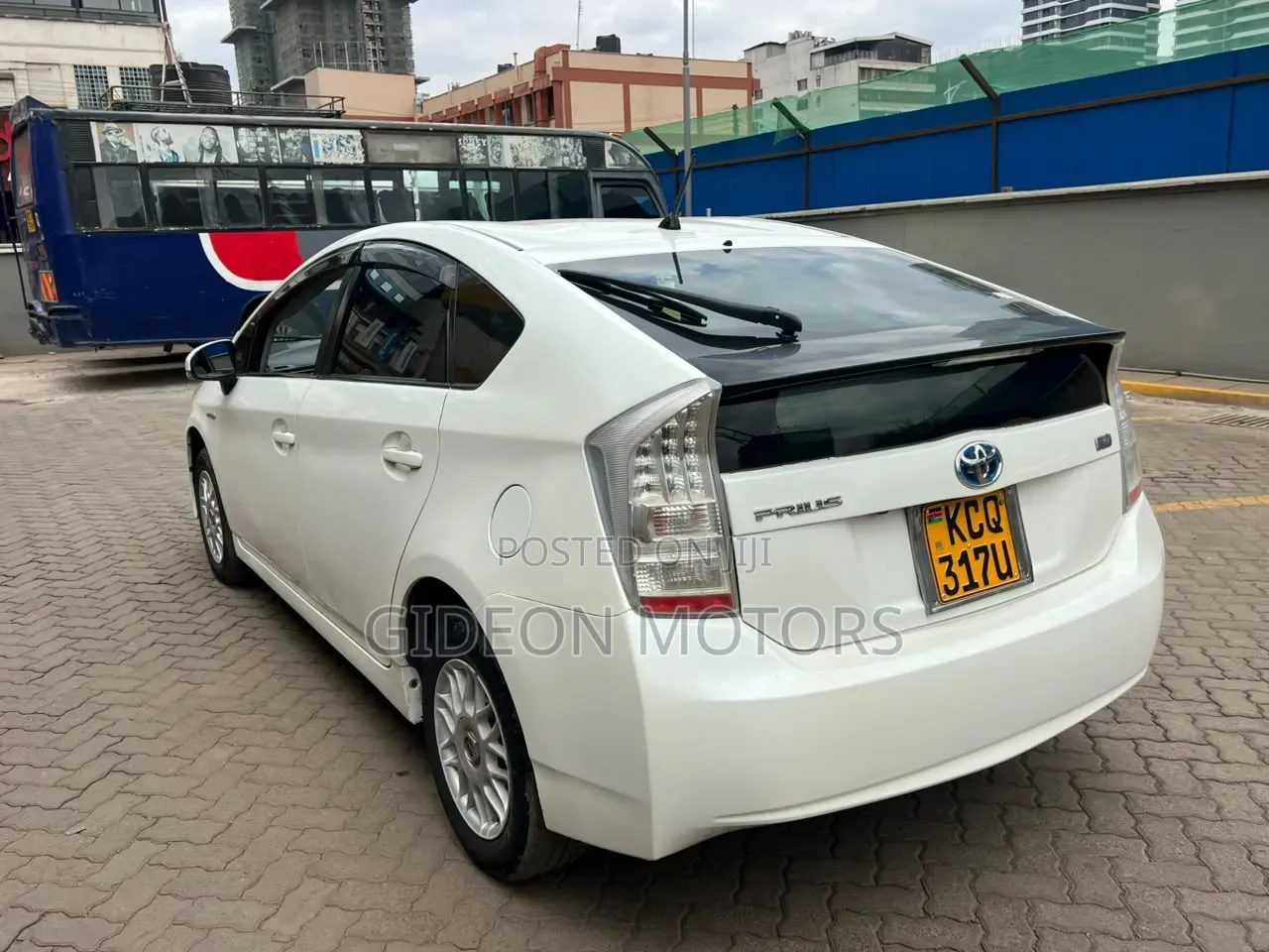 Toyota Prius 2011 White