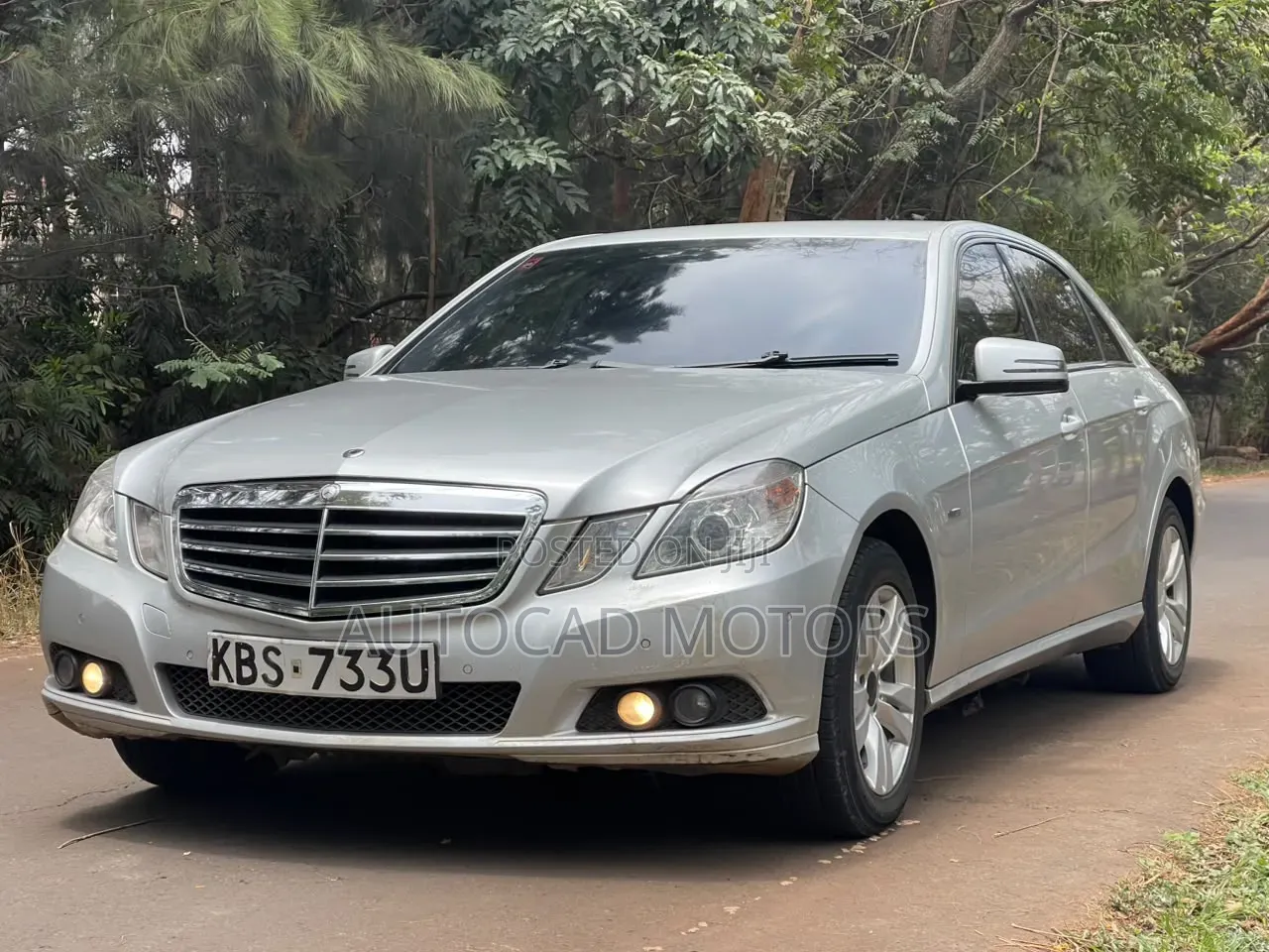 Mercedes-Benz E220 2010 Silver
