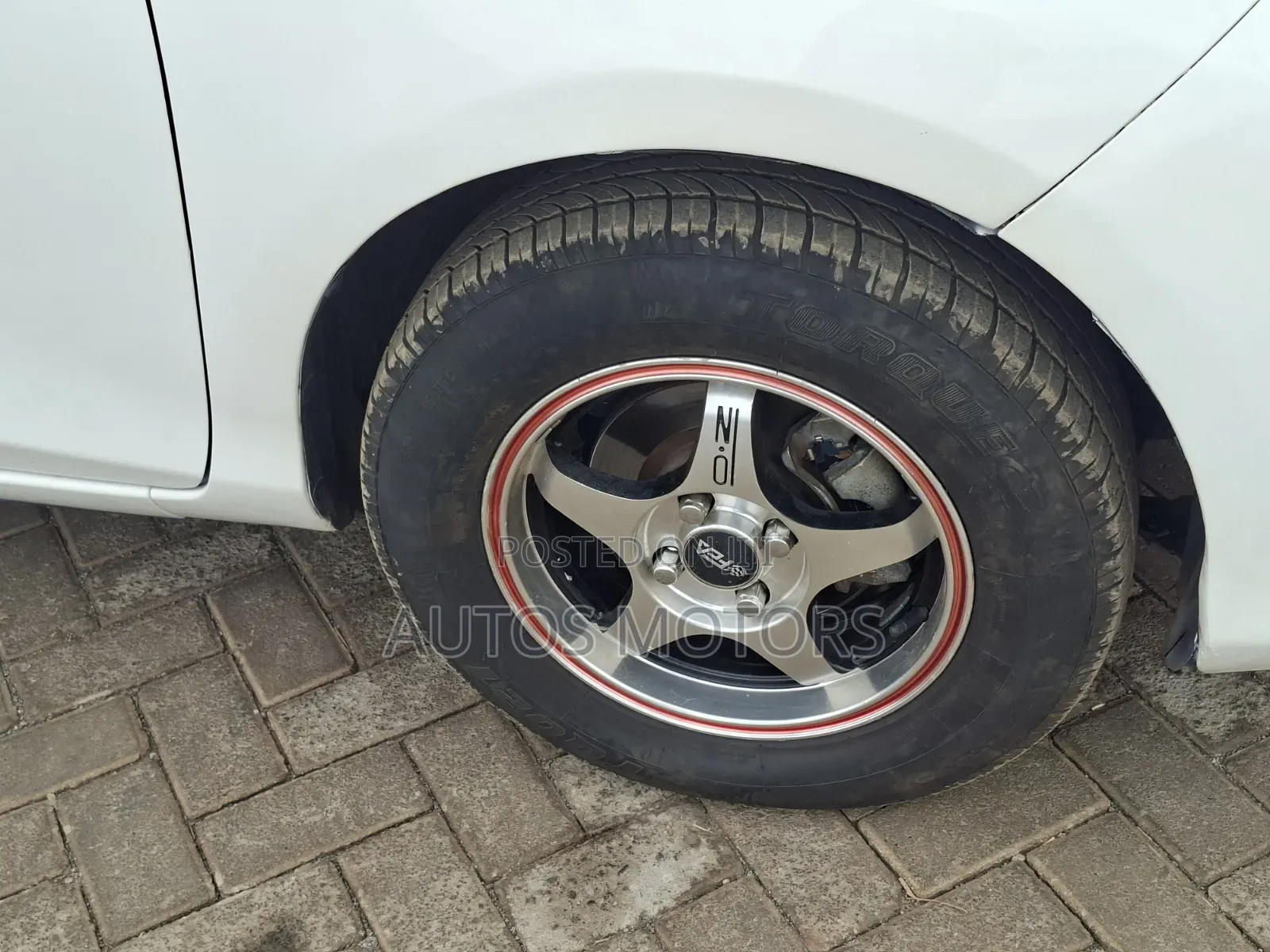 Toyota Vitz 1.0 FWD 5dr 2013 White