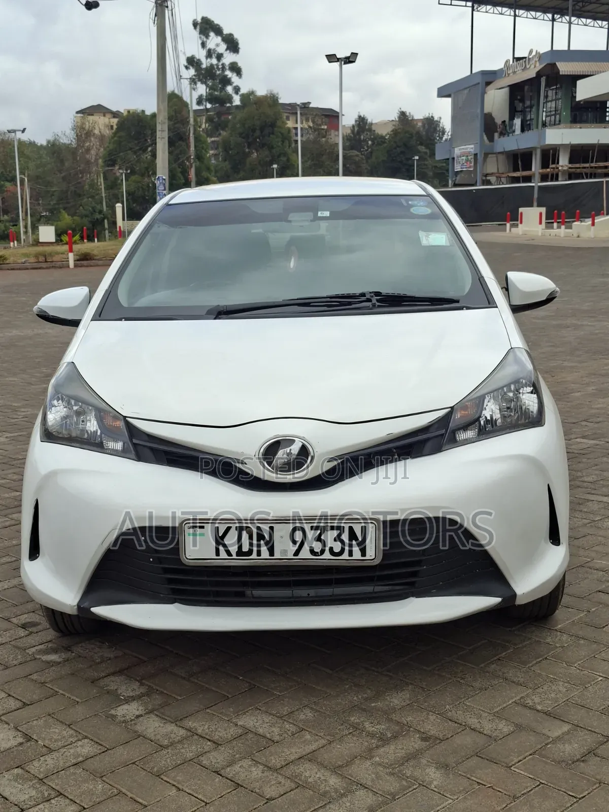 Toyota Vitz 1.3 FWD 5dr 2016 White