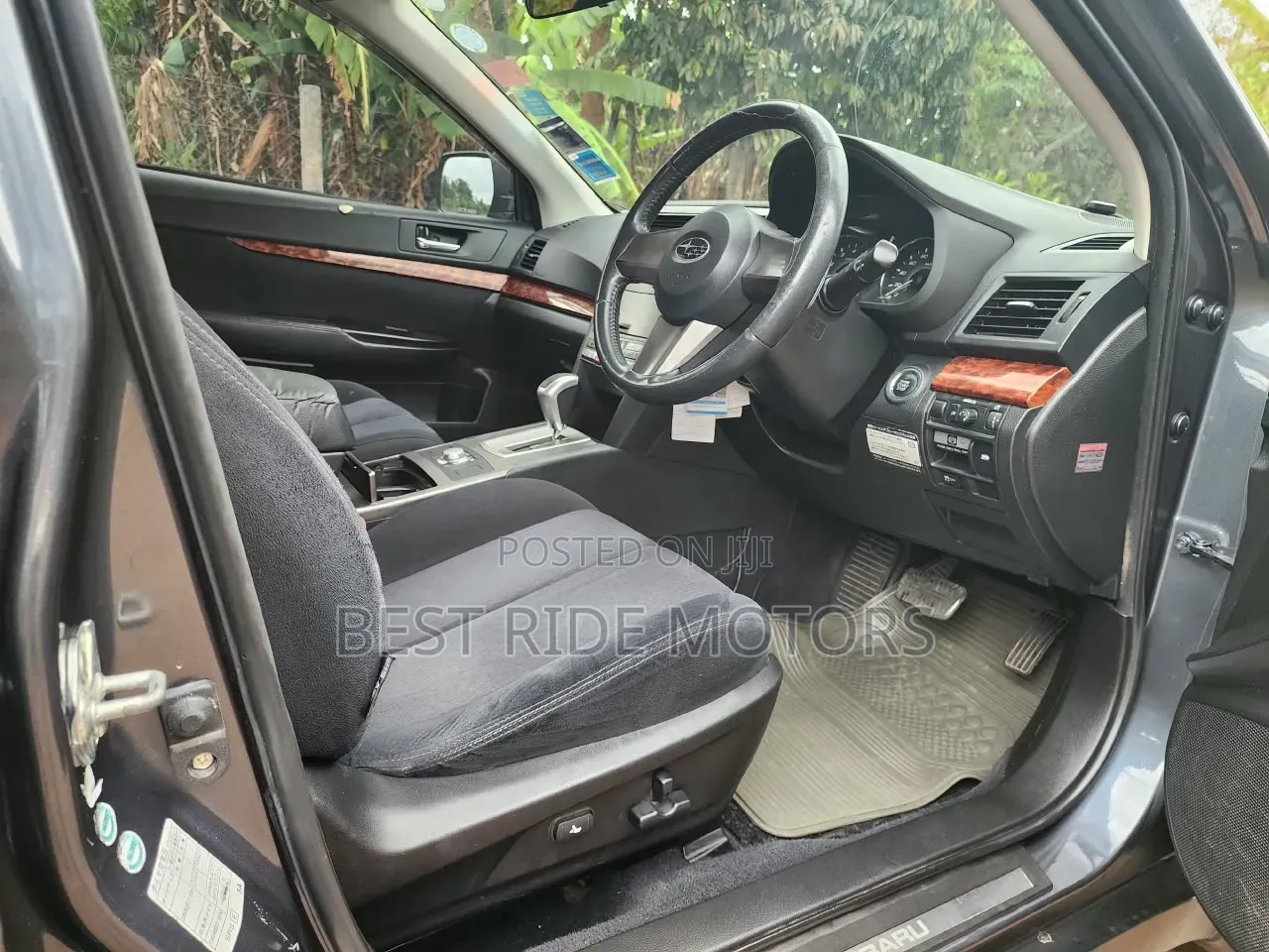 Subaru Outback 2010 Gray