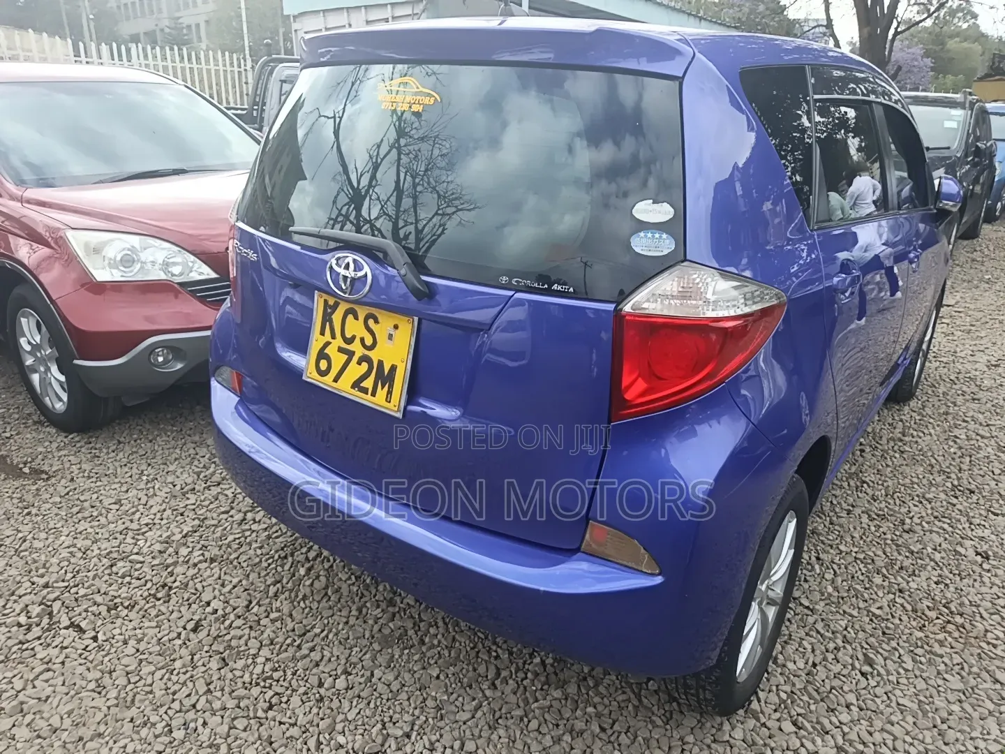 Toyota Ractis 2011 Blue