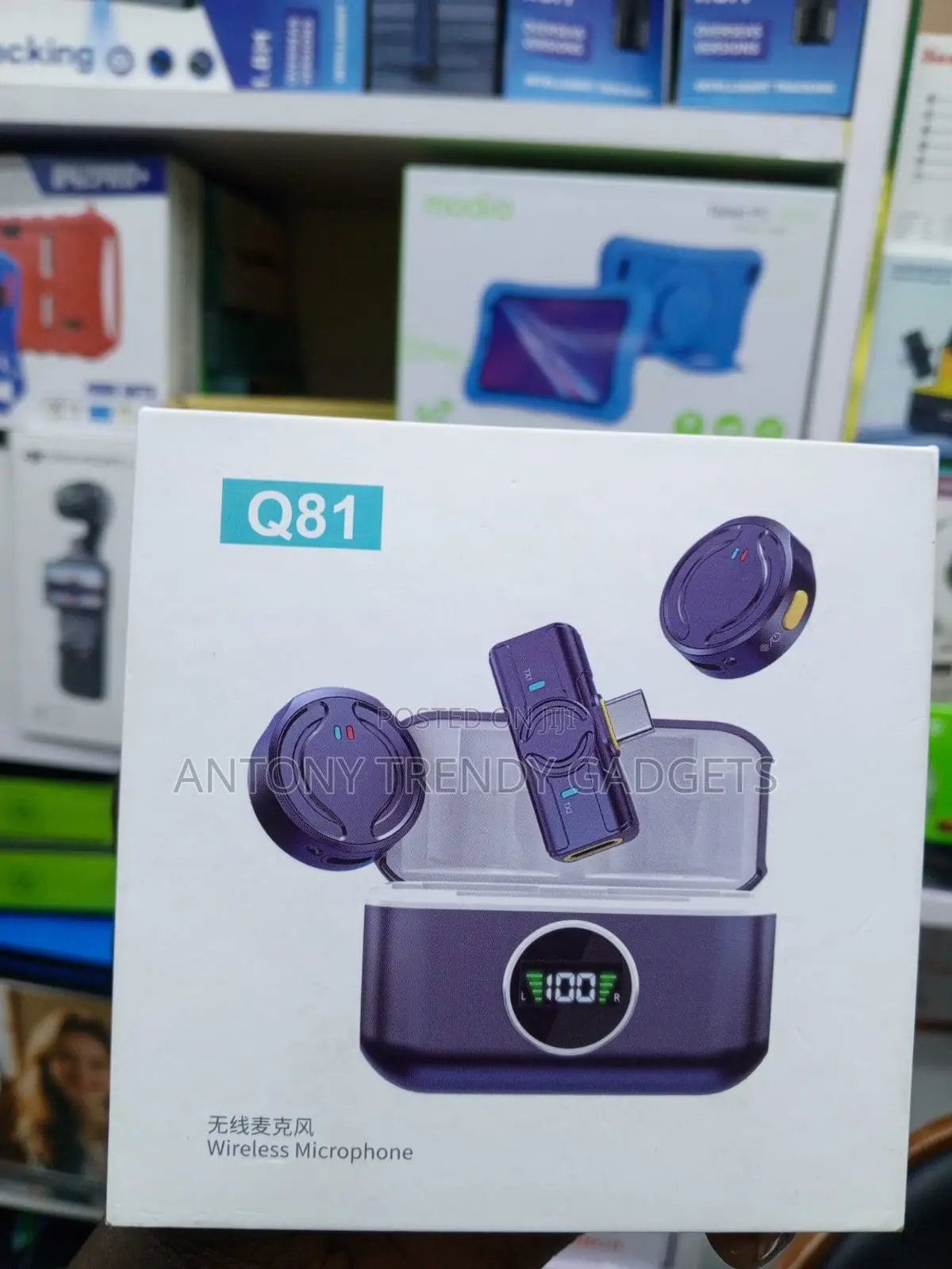 Q81 Wireless Lavalier Mic Kit for Smartphones and Vlogging