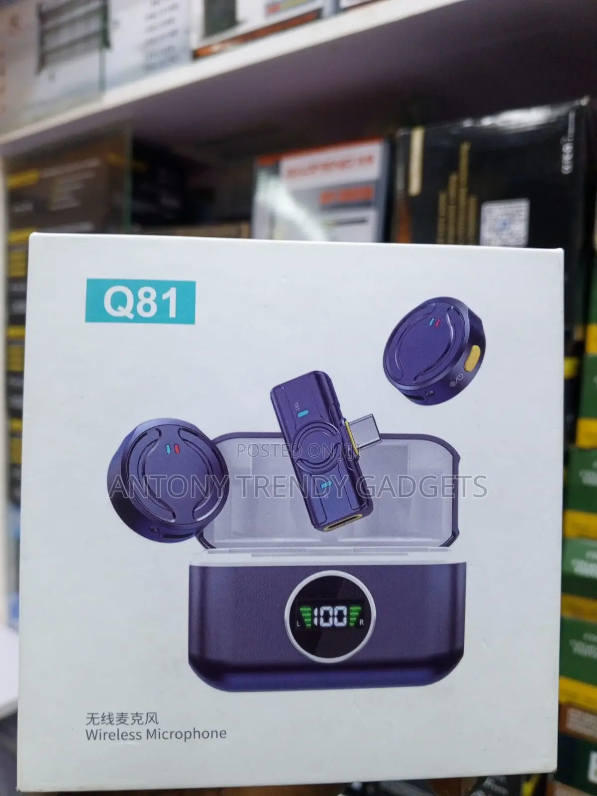 Q81 Two-Person Wireless Lapel Microphones USB-C Lightning