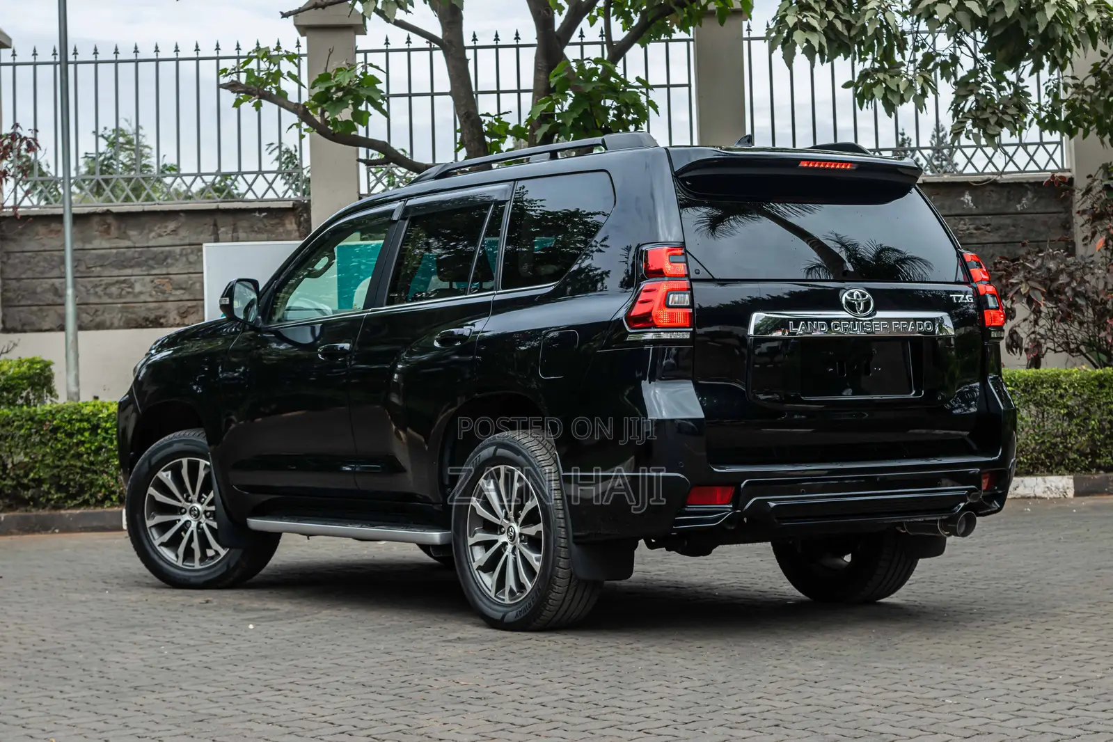 Toyota Land Cruiser Prado 2.8 2020 Black