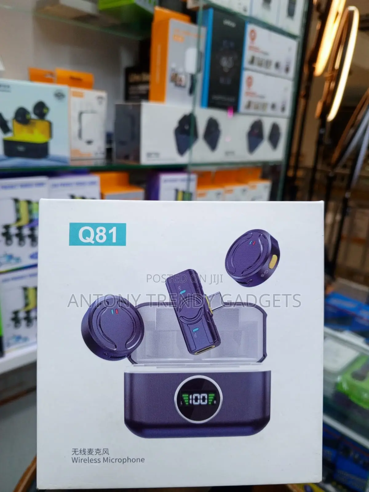 Q81 Portable Wireless Microphone Kit for Content Creators