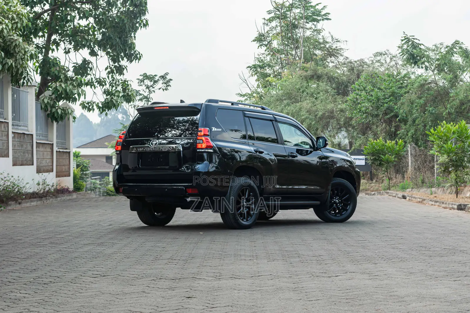 Toyota Land Cruiser Prado 2.8 2021 Black