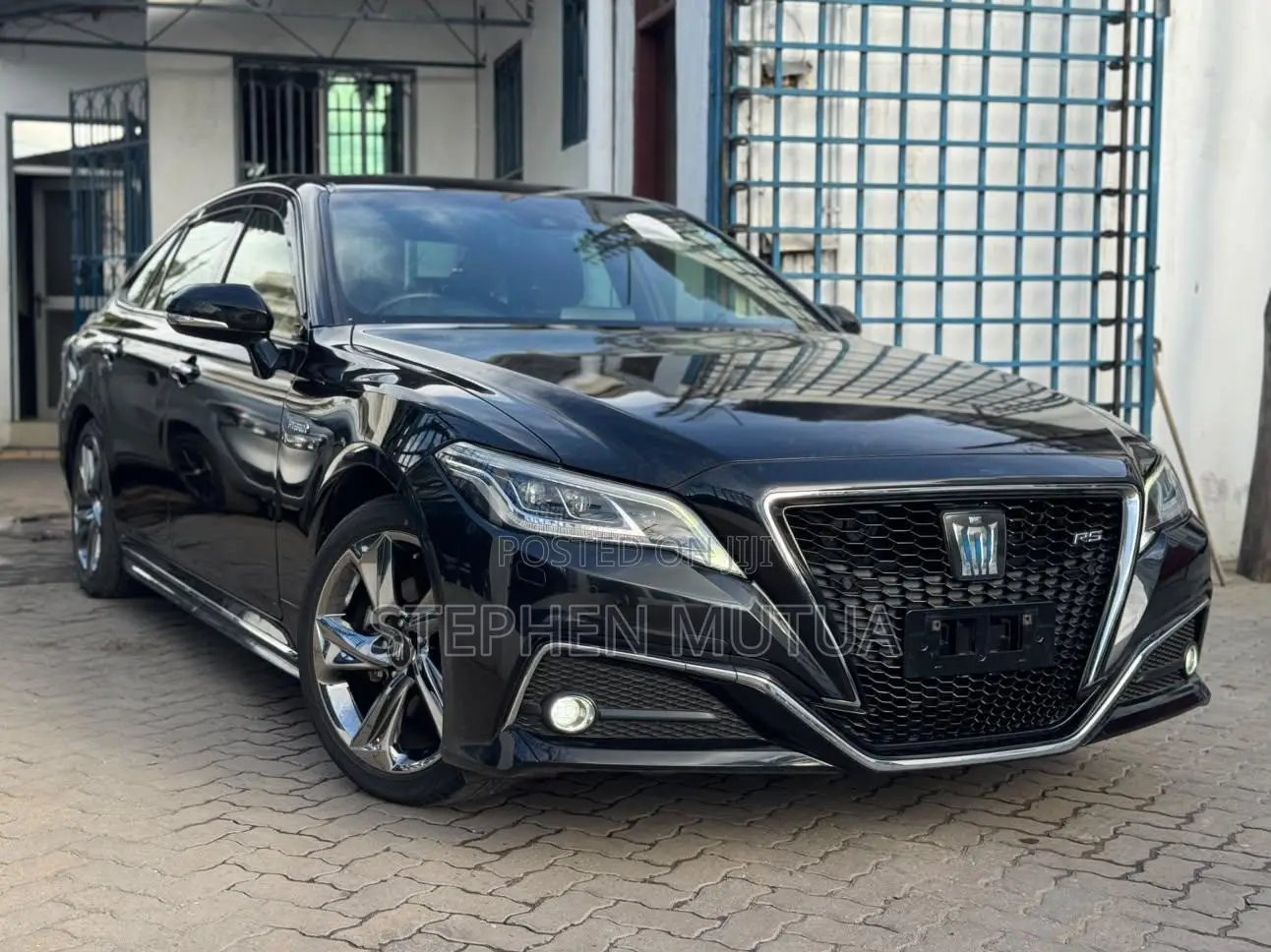 Toyota Crown 2020 Black