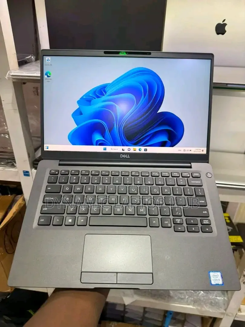 Laptop Dell Latitude 7400 8GB Intel Core i5 SSD 256GB