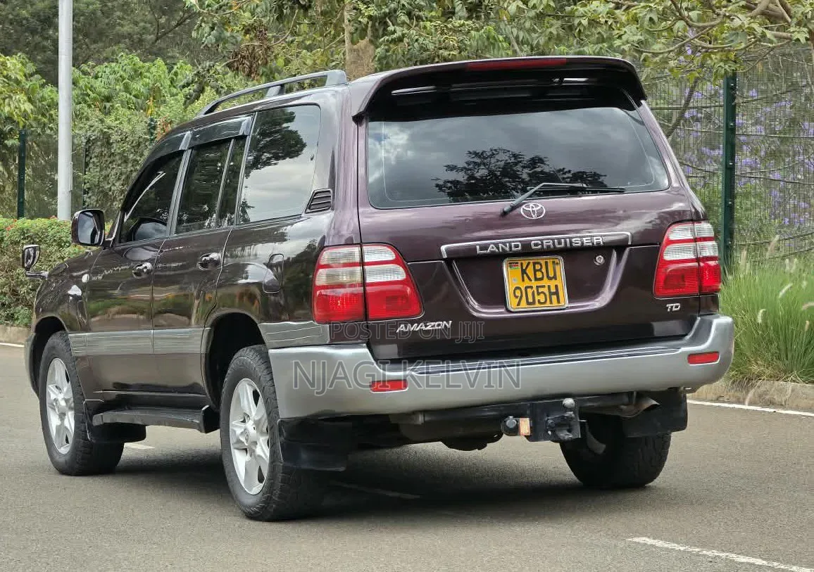 Toyota Land Cruiser 100 4.2 2006 Burgundy