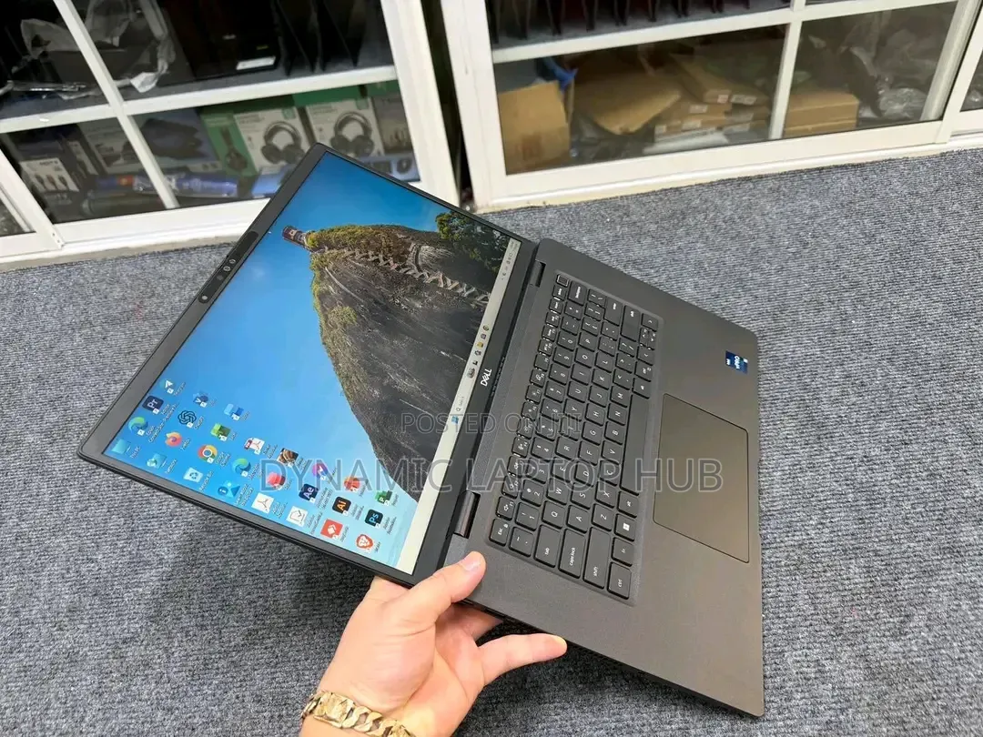 Laptop Dell Latitude 7530 32GB Intel Core i5 SSD 256GB
