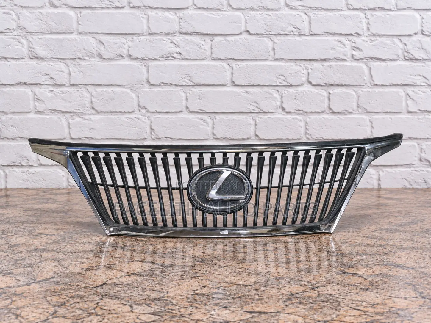 Front Grille Toyota Lexus Rx450 Rx350 2010 - 2012 Model With Moulding