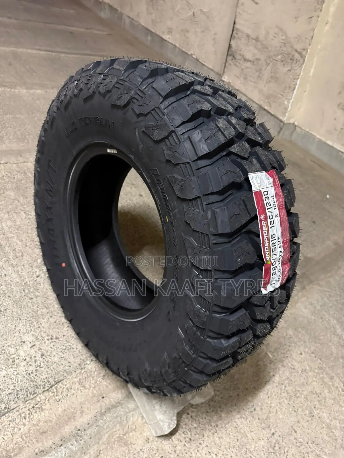 285/75r16 Landspider Tyre
