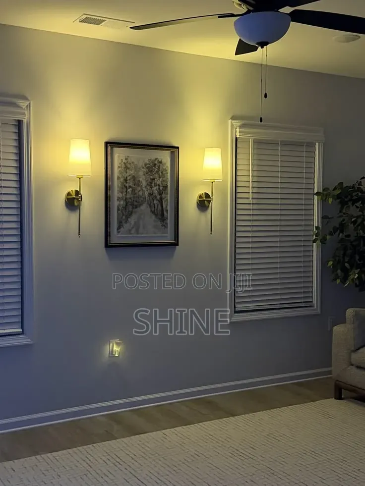 Rechargeable Instant Glow Wall Light