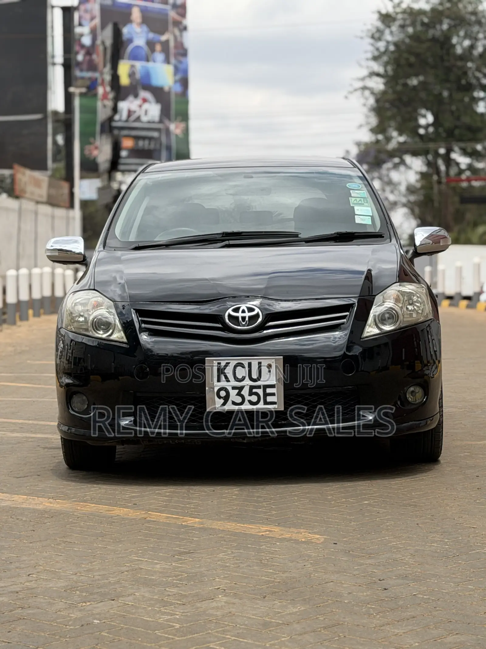 Toyota Auris 2012 Black