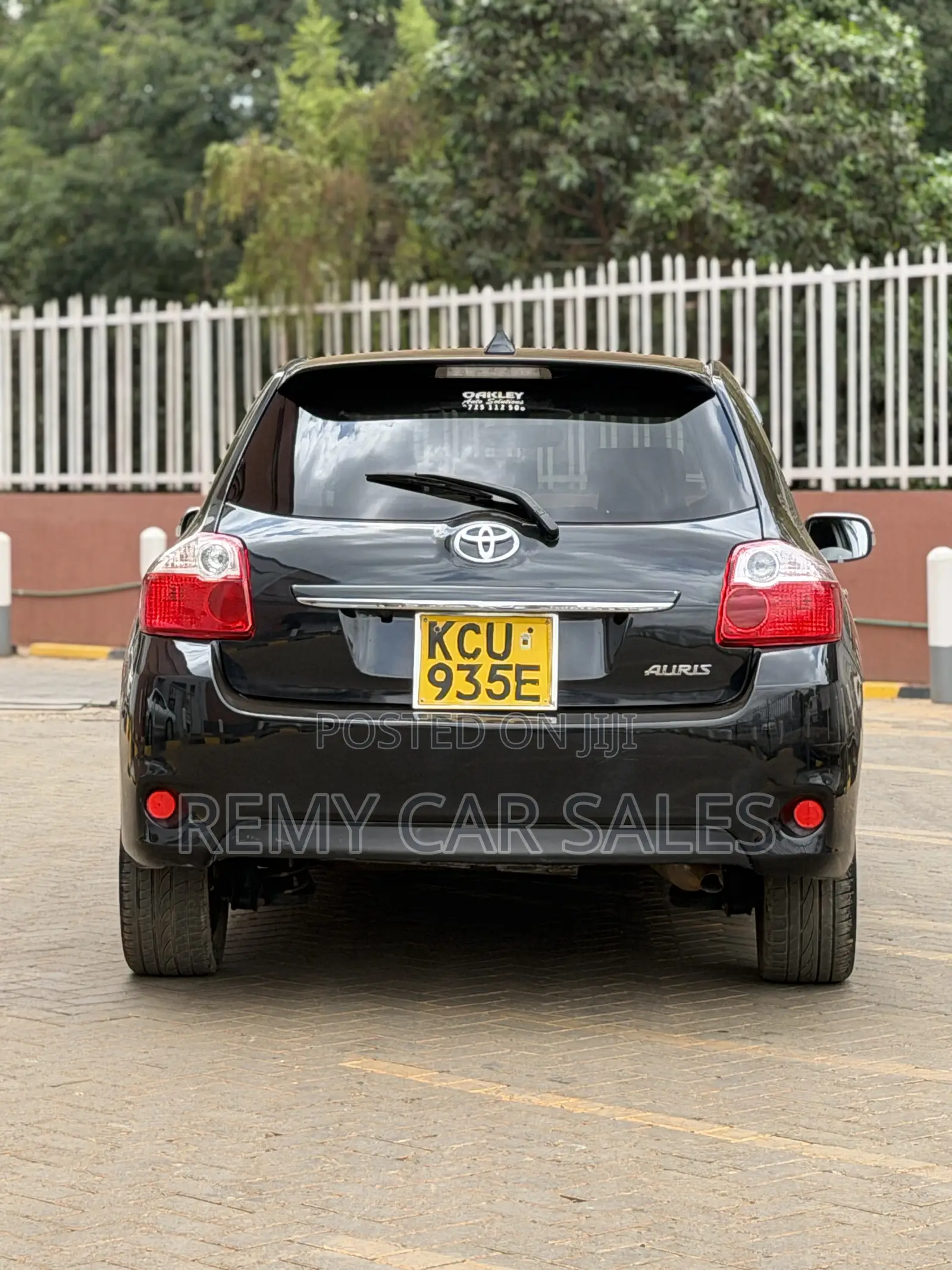 Toyota Auris 2012 Black