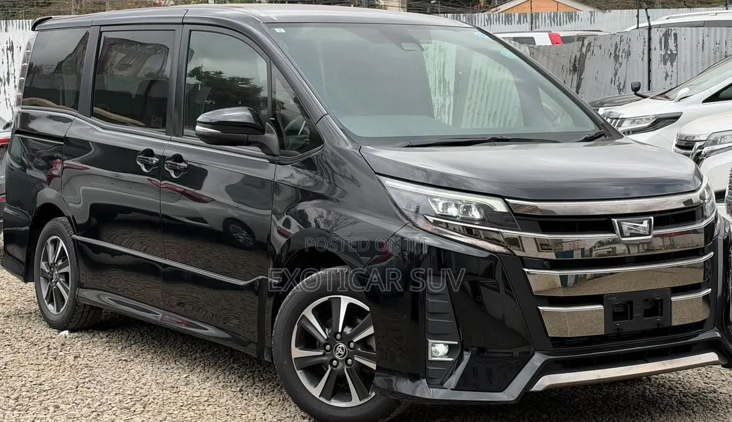 Toyota Noah 2.0 AWD (8 Seater) 2019 Black