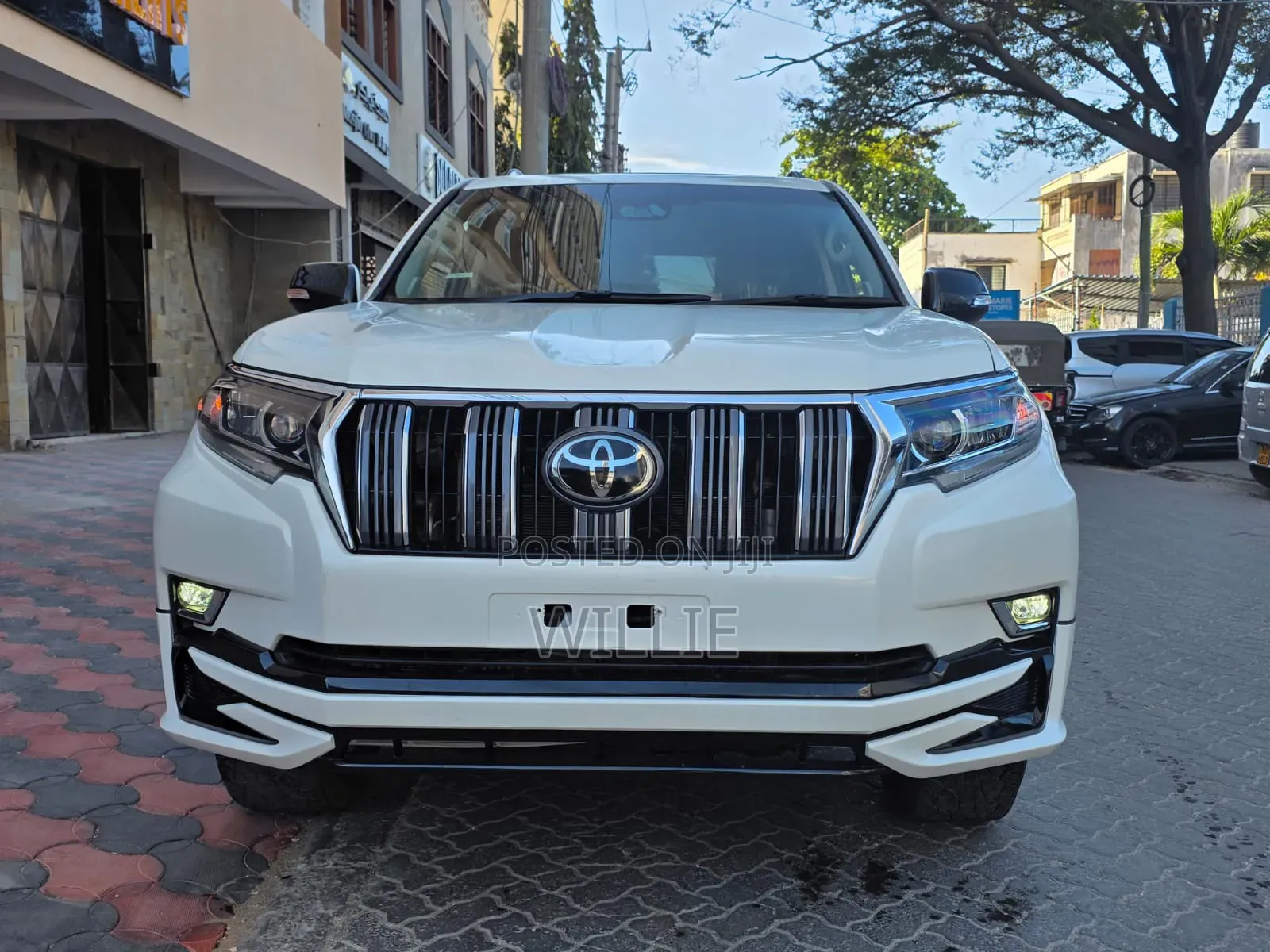 Toyota Land Cruiser Prado 2018 White