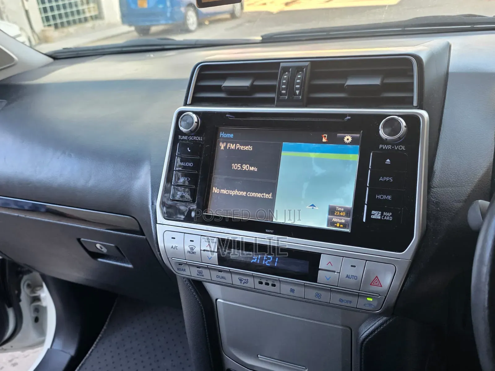 Toyota Land Cruiser Prado 2018 White