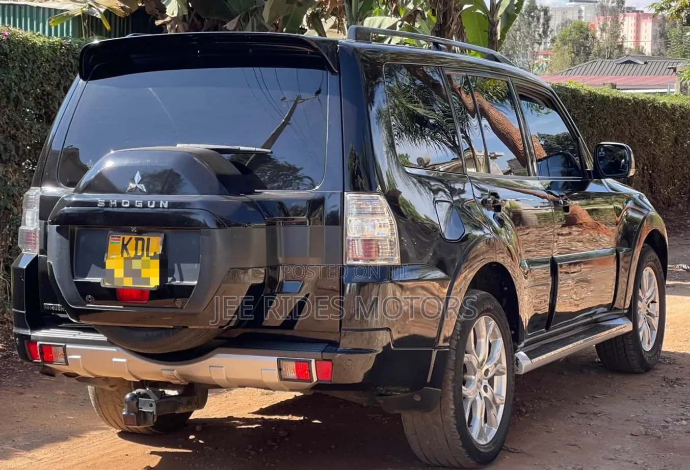 Mitsubishi Pajero 2016 Matt Black