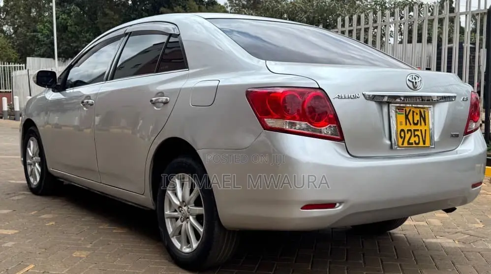 Toyota Allion 2011 Silver