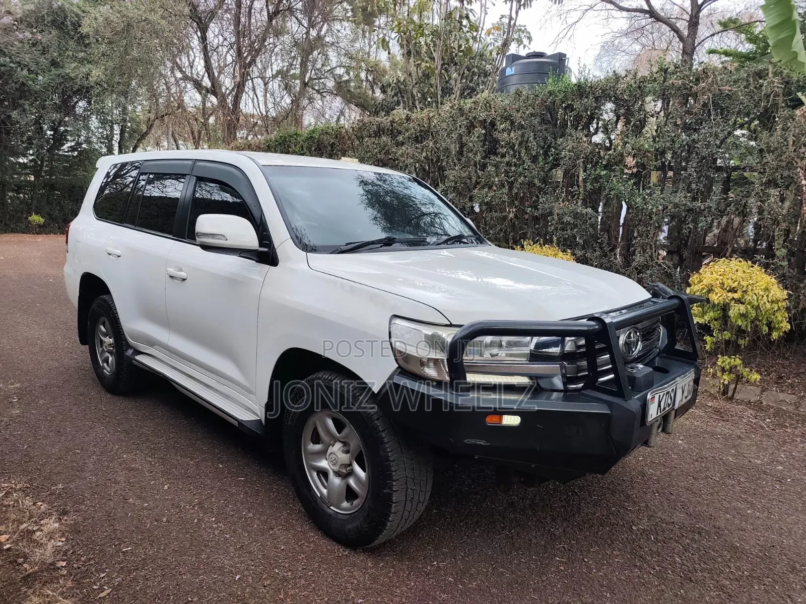Toyota Land Cruiser 4.5 V8 GXR 2017 White