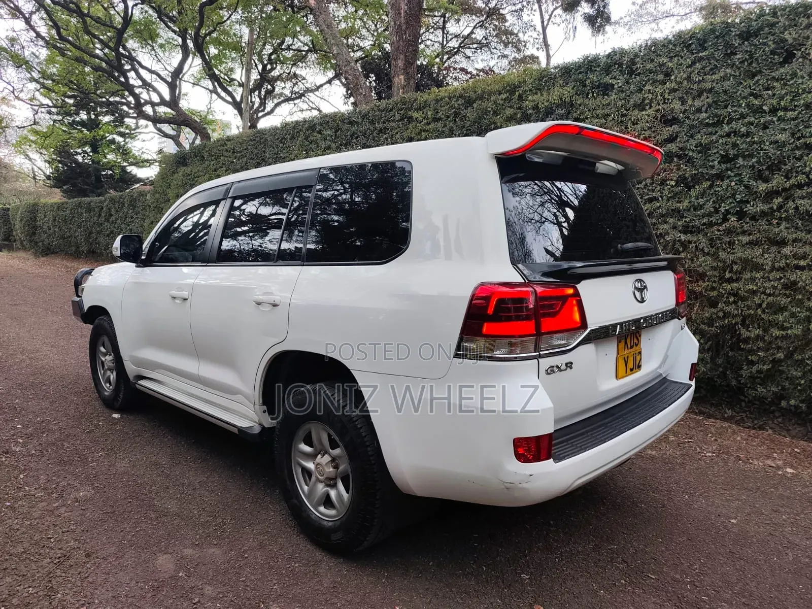 Toyota Land Cruiser 4.5 V8 GXR 2017 White