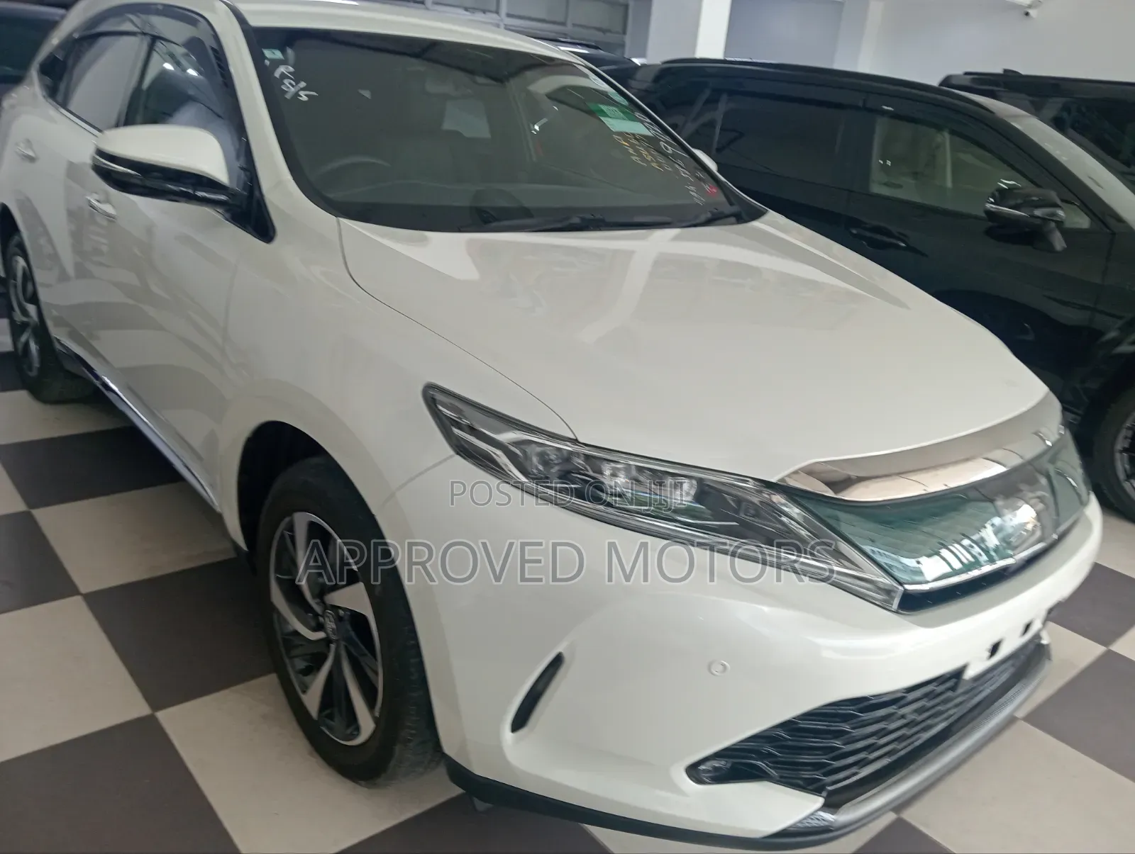Toyota Harrier 2019 White