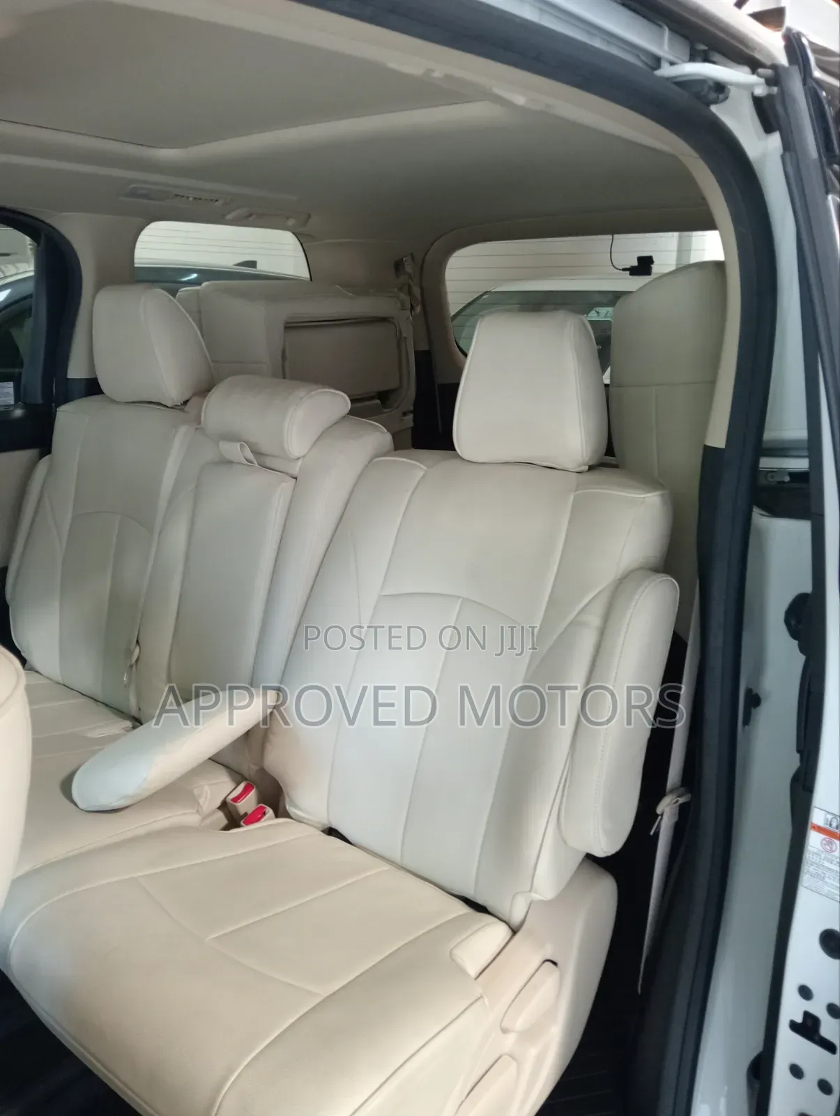Toyota Alphard 2019 White