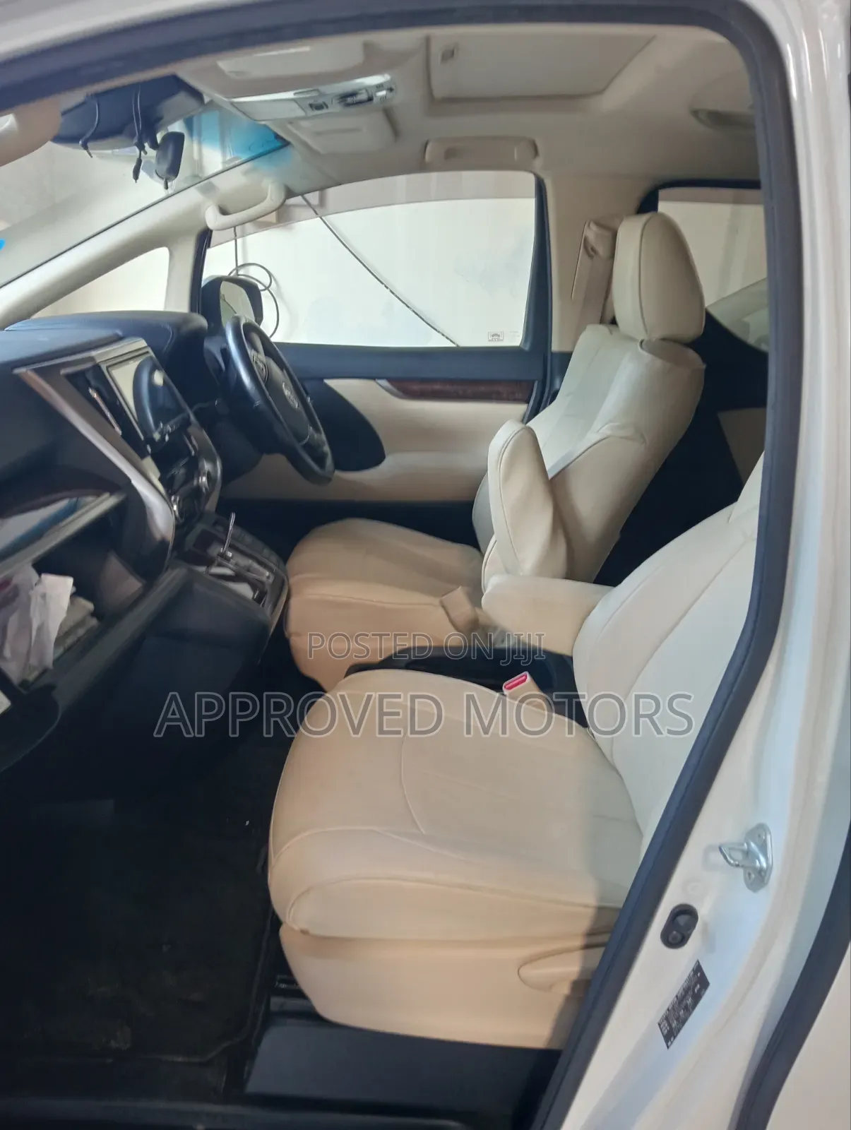 Toyota Alphard 2019 White