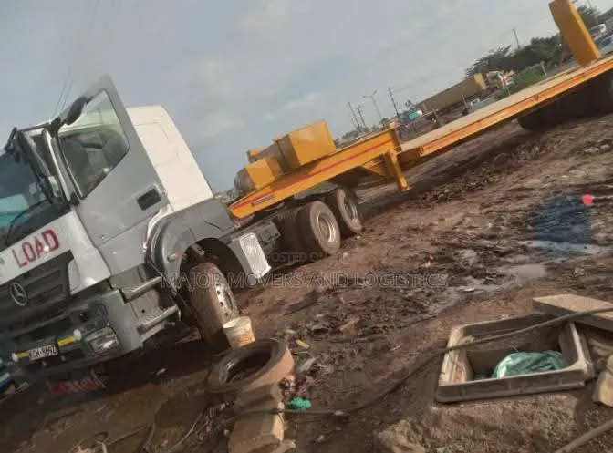 Low Loader Available for Heavy Transportation