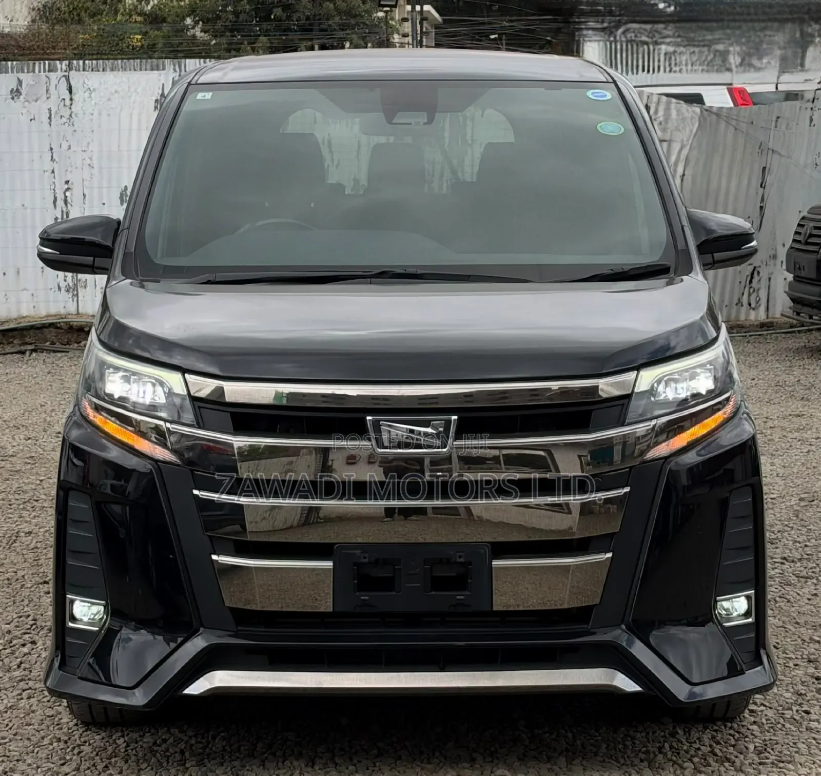 Toyota Noah 2.0 FWD (8 Seater) 2019 Black