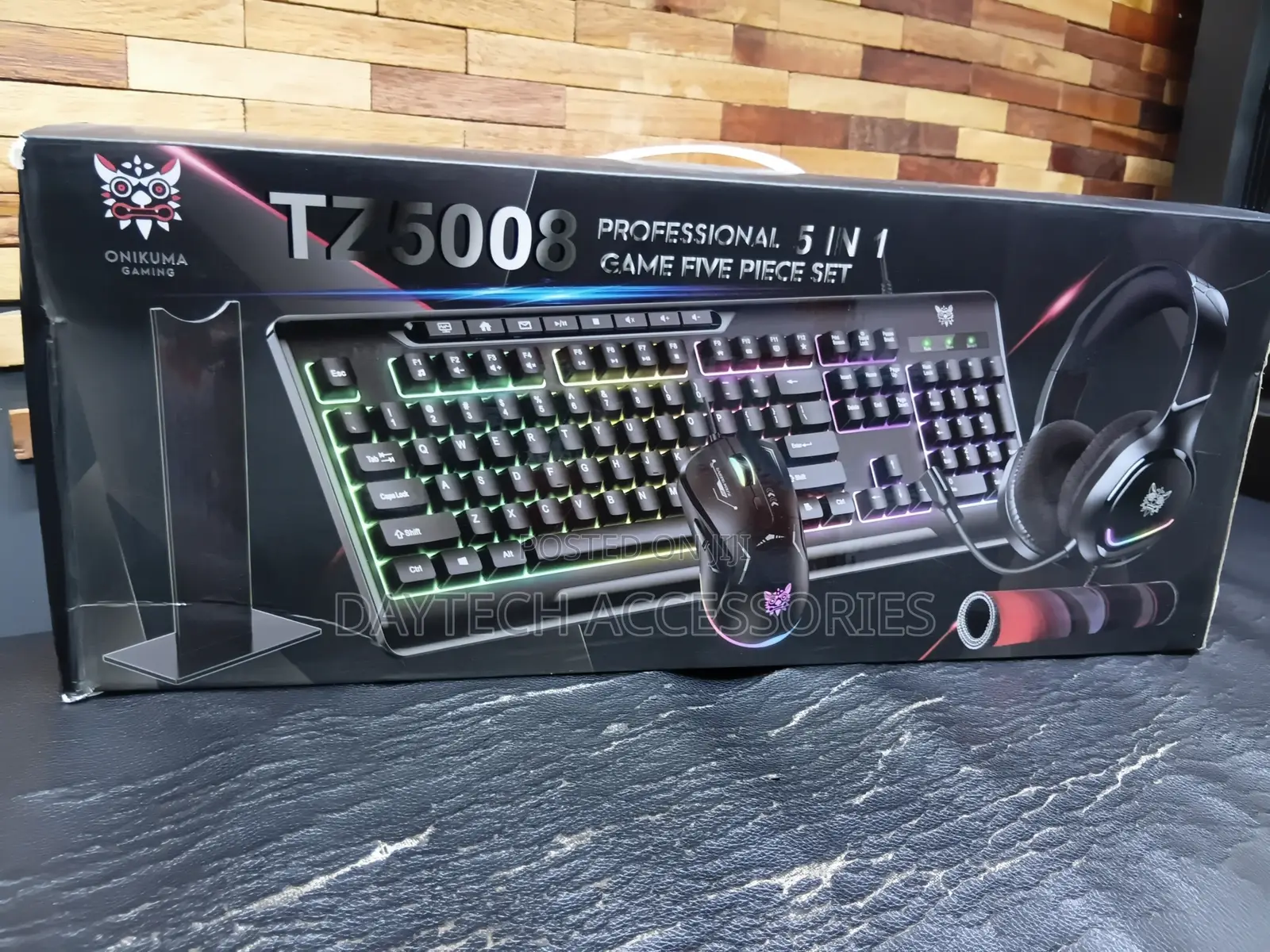 The Onikuma TZ5008 Professional 5-in-1 Gaming Set