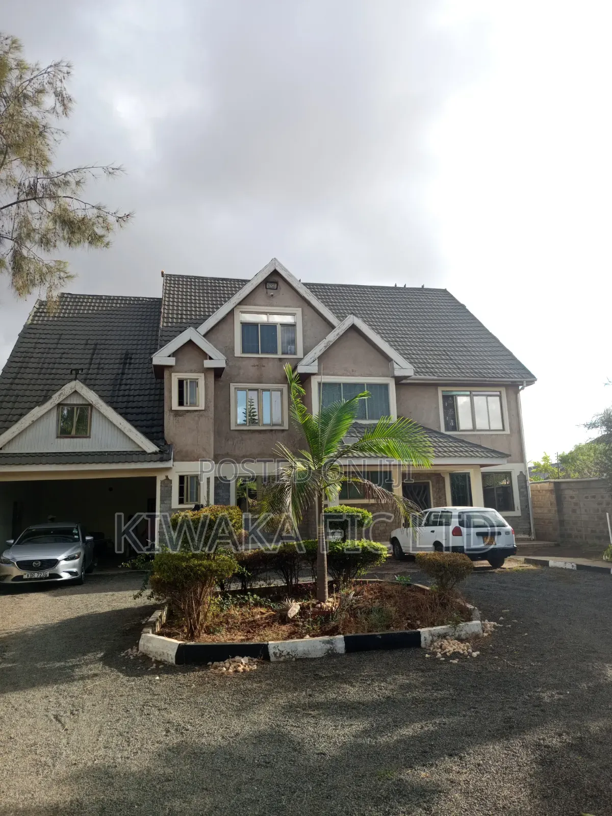 5bdrm House in Corner, Kamakis for rent