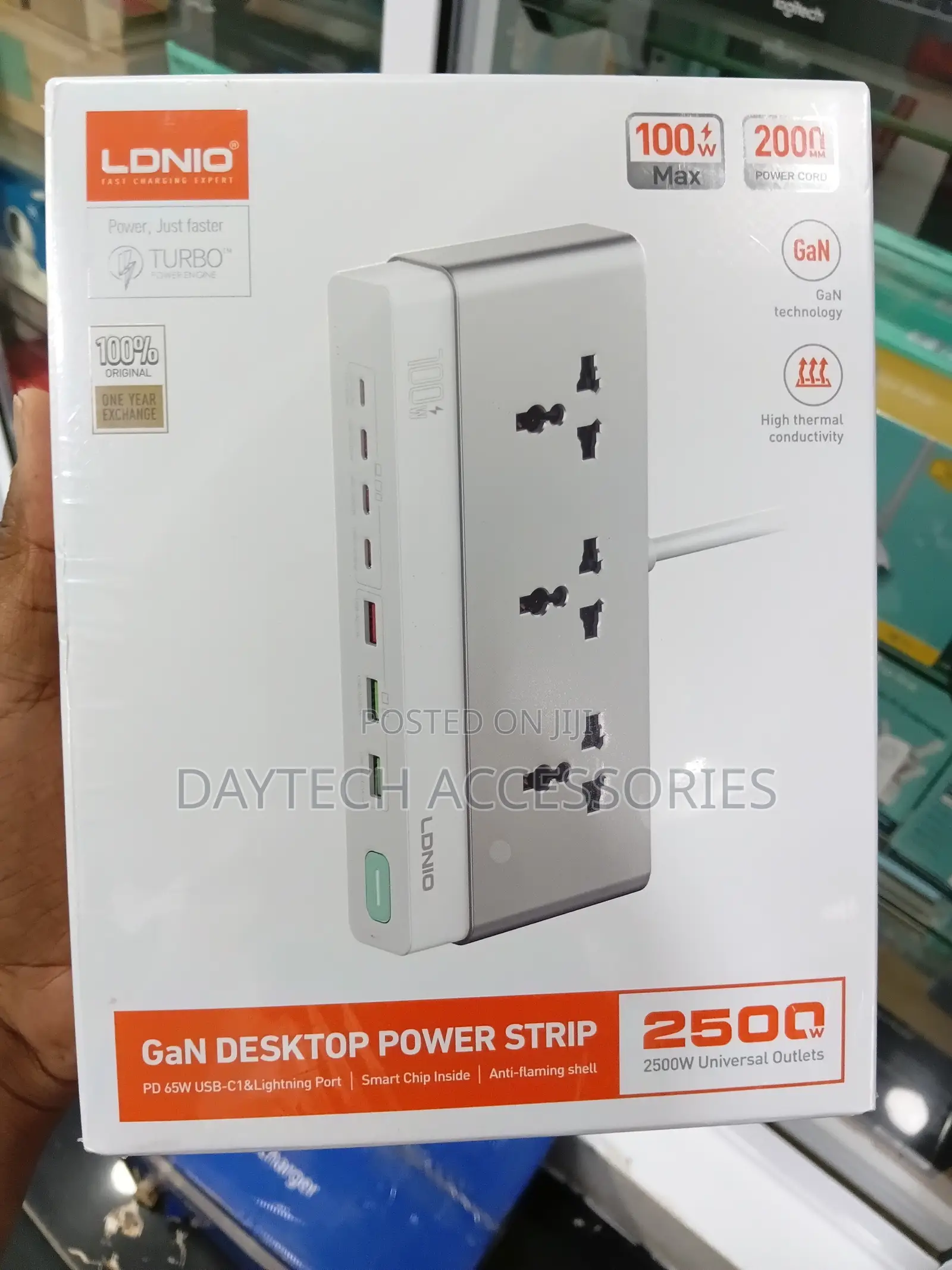 LDNIO SC3 10-in-1 GaN Desktop Power Strip Extension 2500W - White