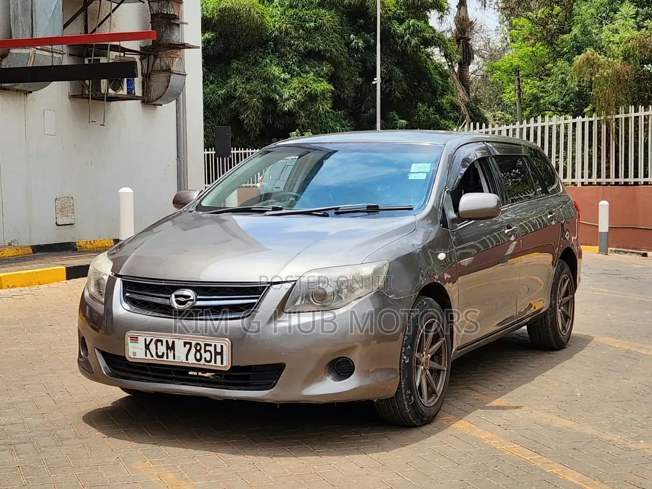 Toyota Corolla Fielder 1.5 Petrol FWD 2011 Ivory