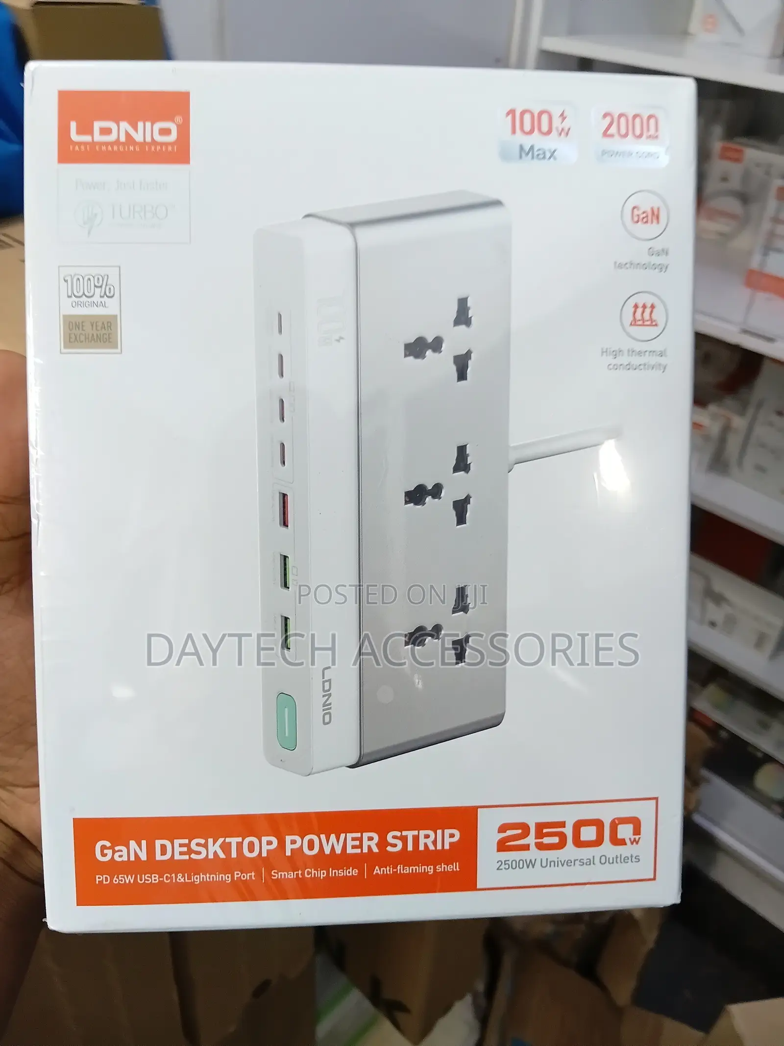 Ldnio SC3 10-in-1 100W GaN Desktop Power Strip 2500W 3 AC Outlets