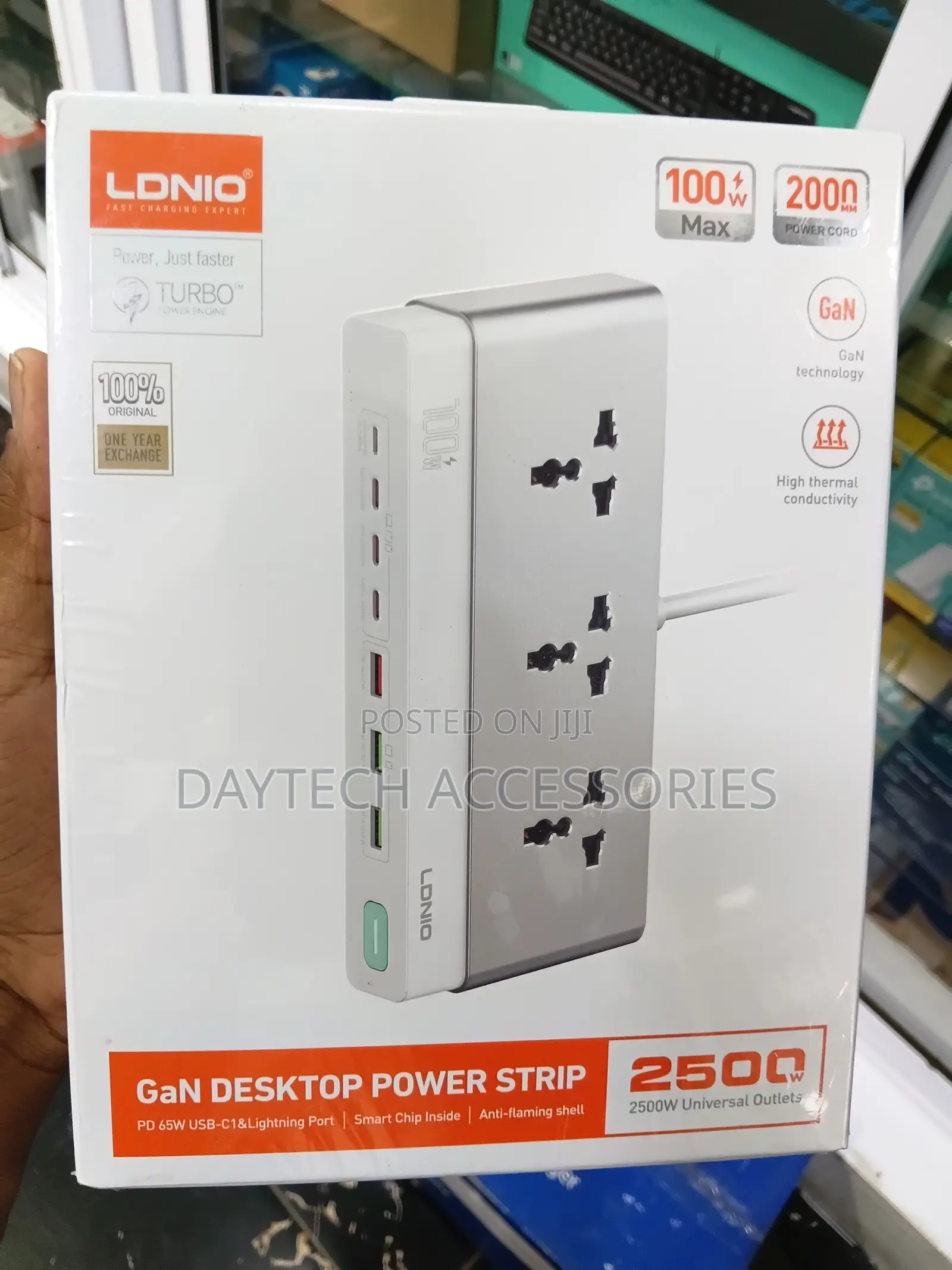 Ldnio SC3 10-in-1 100W GaN Desktop Power Strip 2500W 3 AC Outlets