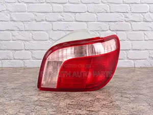 Depo Tail Lamp / Light Toyota Vitz 1999 - 2002
