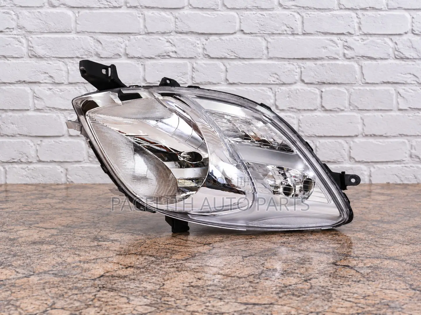Casp Head Lamp / Light Toyota Vitz 2005 / 2006 / 2007 / 2008