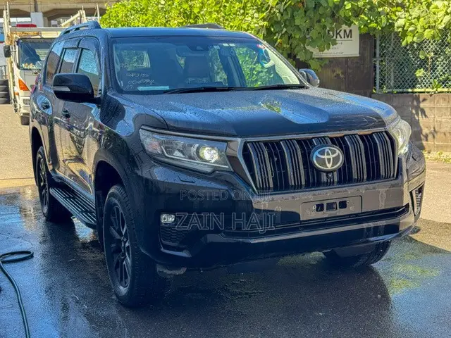 Toyota Land Cruiser Prado 2.8 2021 Black