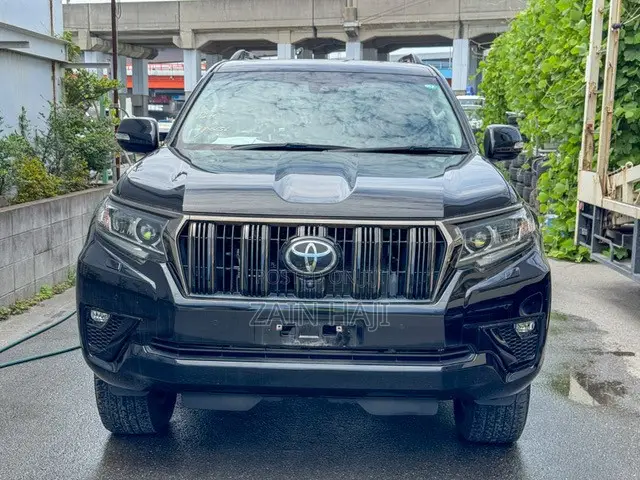 Toyota Land Cruiser Prado 2.8 2021 Black
