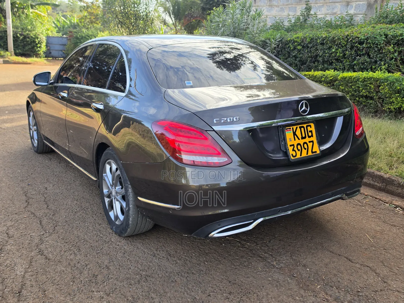 Mercedes-Benz C200 2014 Brown