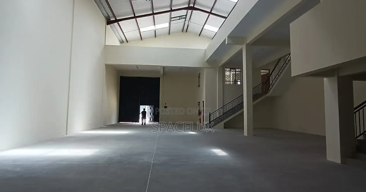 Multipurpose 0.4 Acres Warehouse Size 30700sqft