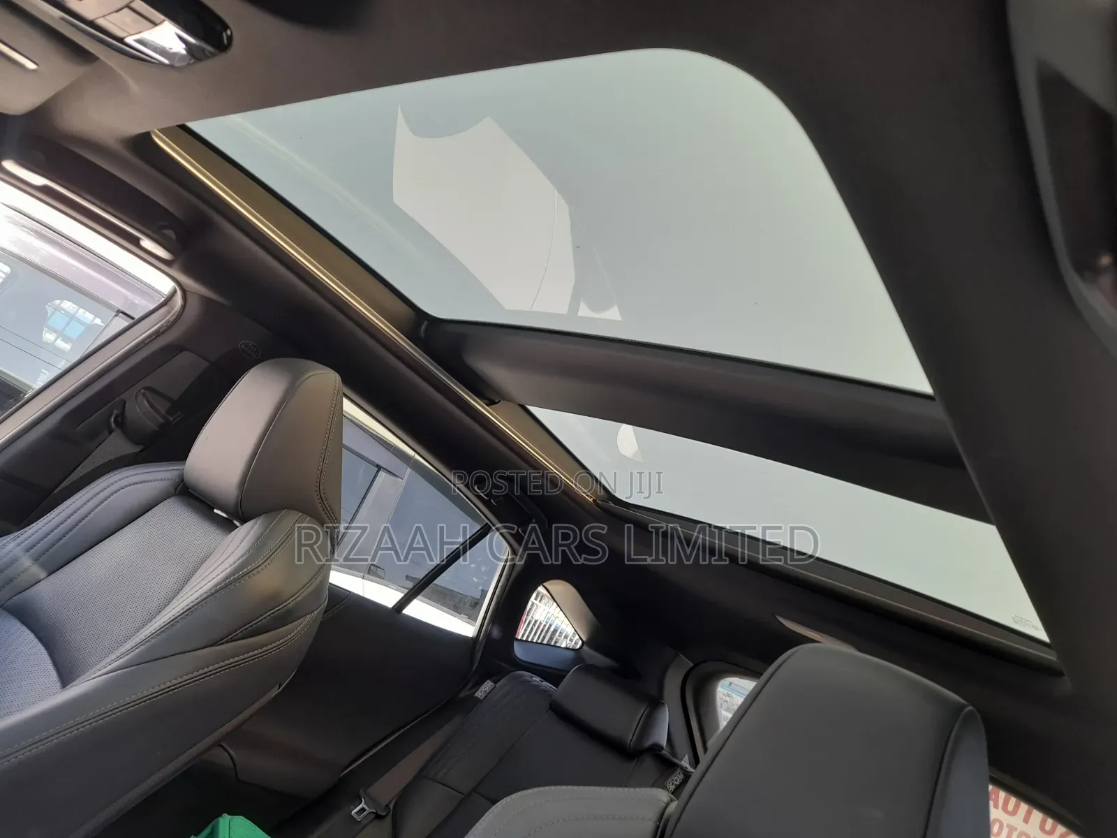 Toyota Harrier 2.0 2021 White