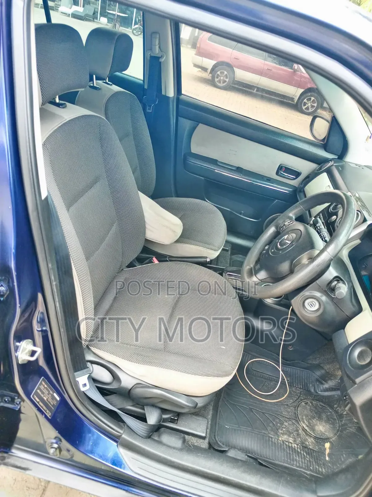 Mazda Verisa 2009 Blue