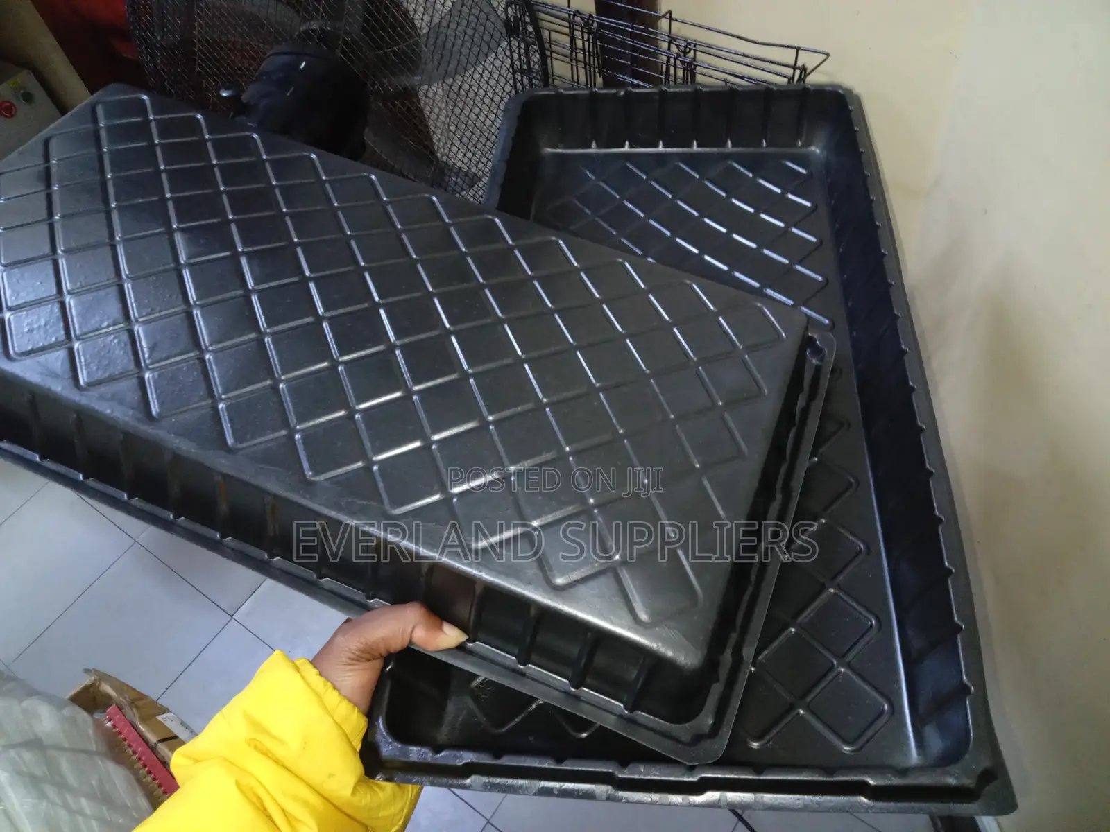 Functional Hydroponic Drainage Trays - No Holes