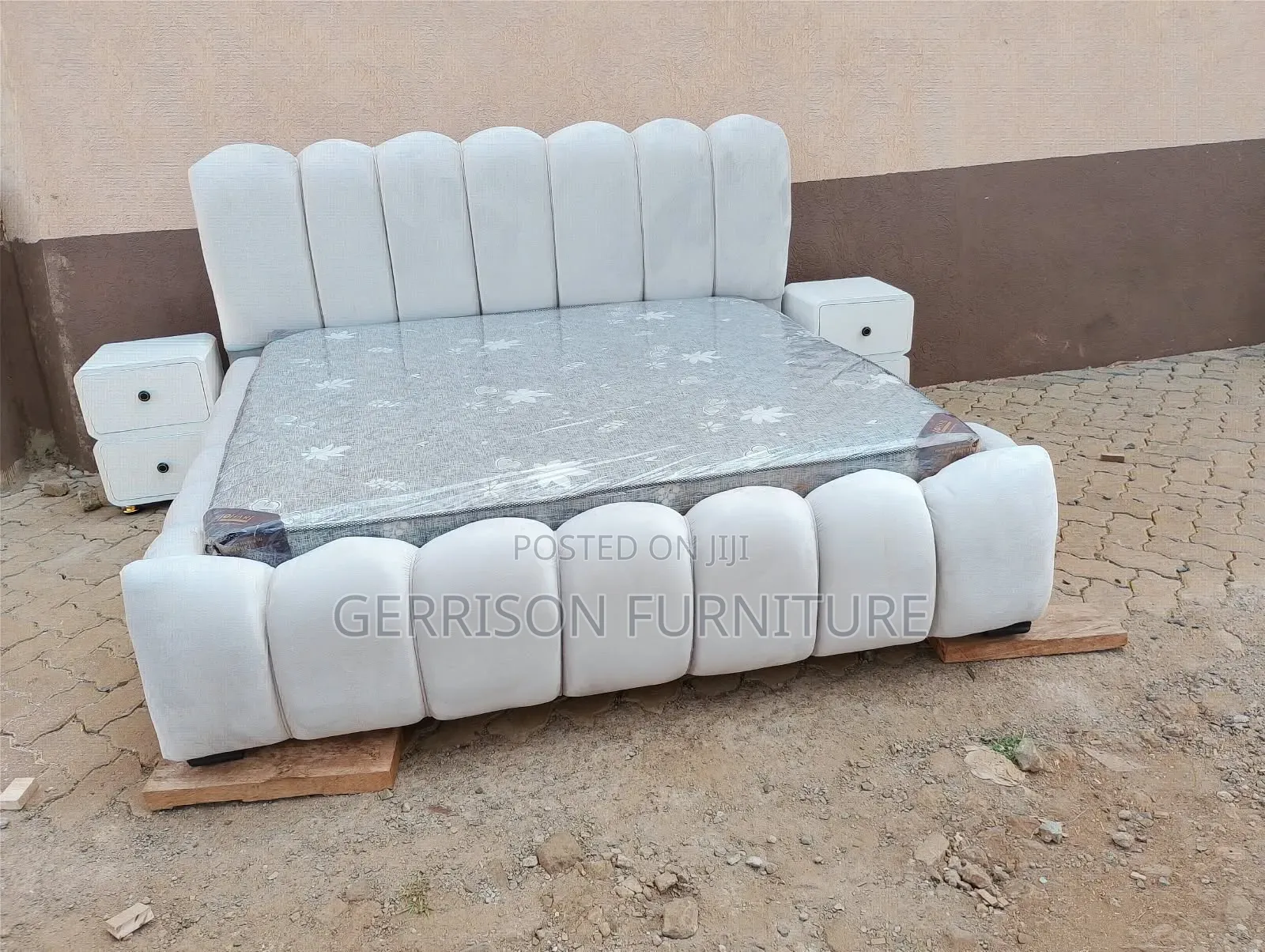 6×6 Fluted Velvet Bed Frame With 2 Matching Side Beds