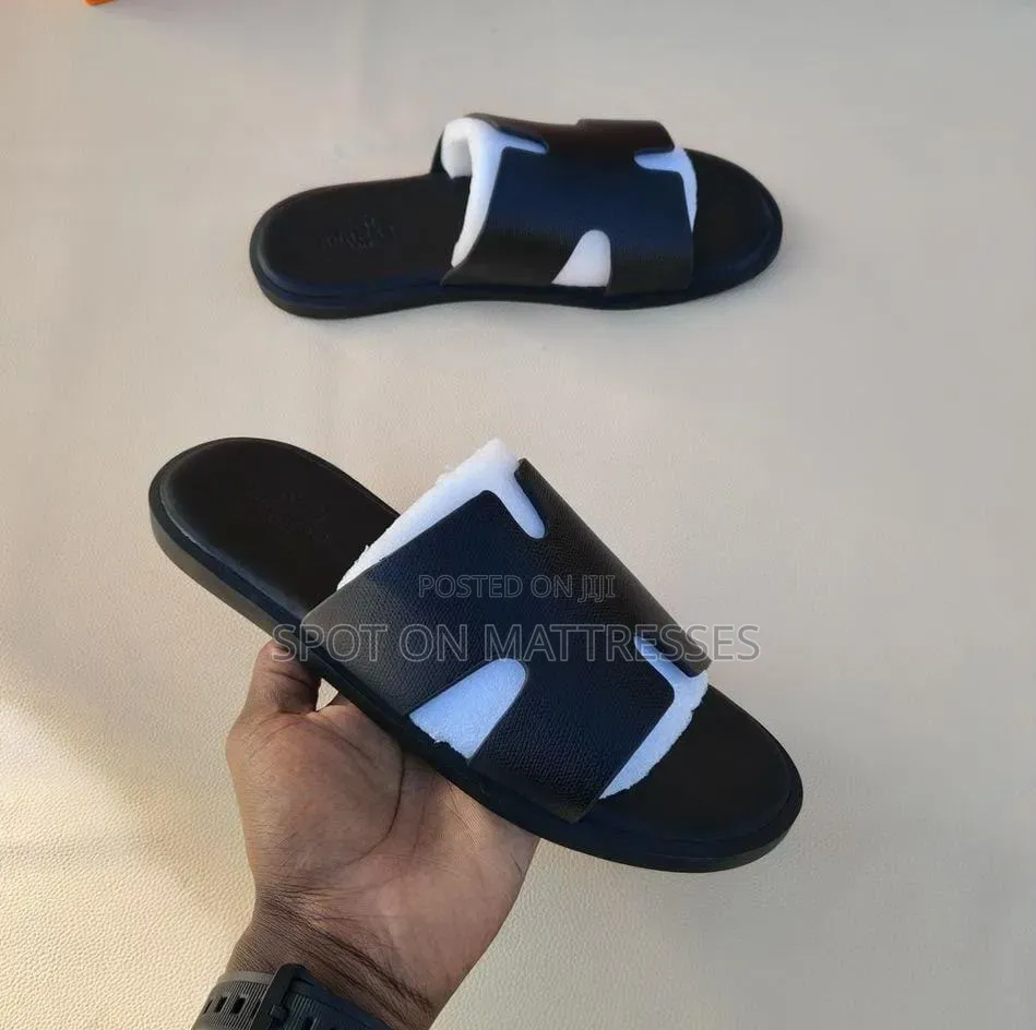 Hermes Sandals for Men in Sizes 40-45 Black and Black. We Deliver!