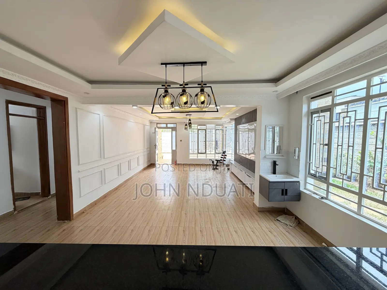 4bdrm Bungalow in Kenyatta Road for rent